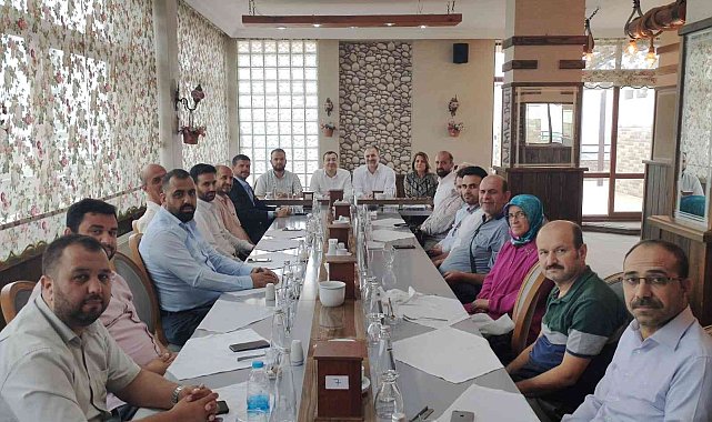 Manisa'da 54 STK'dan Gülşen'e tepki