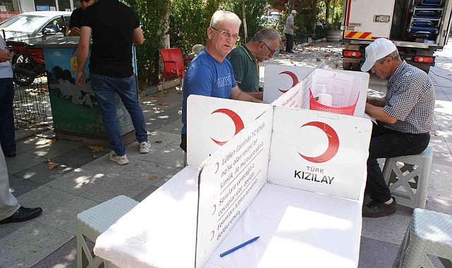 Manyas'ta vatandaşlardan kan bağışına ilgi
