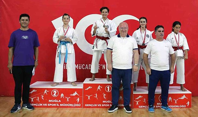 Menteşe Belediyesi Karate takımı turnuvayı 8 madalya ile tamamladı