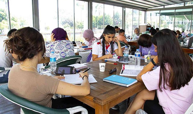 Mersin Büyükşehir Belediyesi Kütüphanesi öğrencilerin uğrak yeri oldu