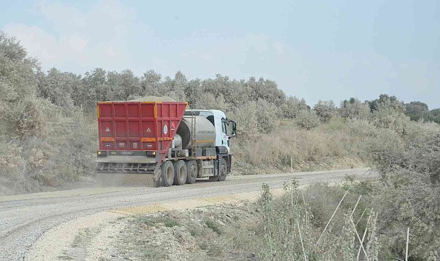 Mersin'de yol çalışmaları sürüyor