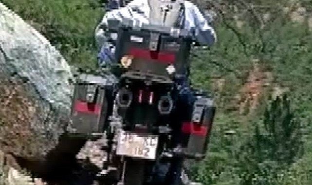 Motosiklet Uçuruma Böyle Yuvarlandı