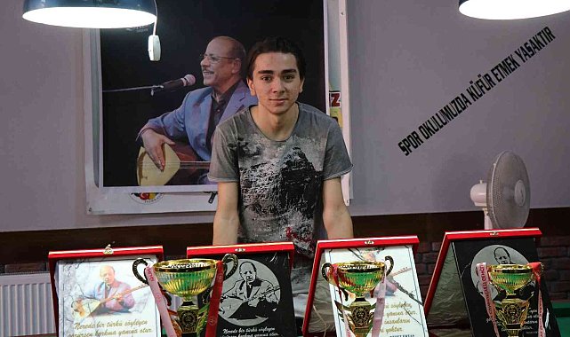 Neşet Ertaş adına düzenlenen Bilardo Turnuvası başladı