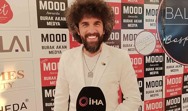 Ödül gecesinde tiyatro unutulmadı