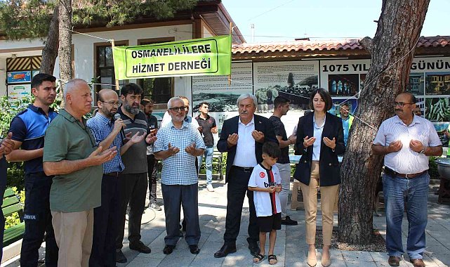 Osmanelililere Hizmet Derneğinin geleneksel aşure dağıtımı