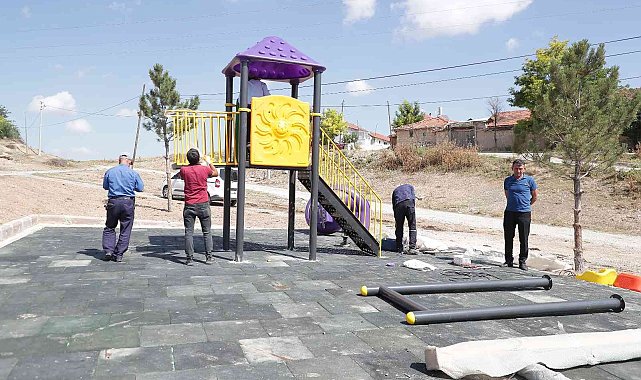 Parmakören'e çocuk oyun parkı