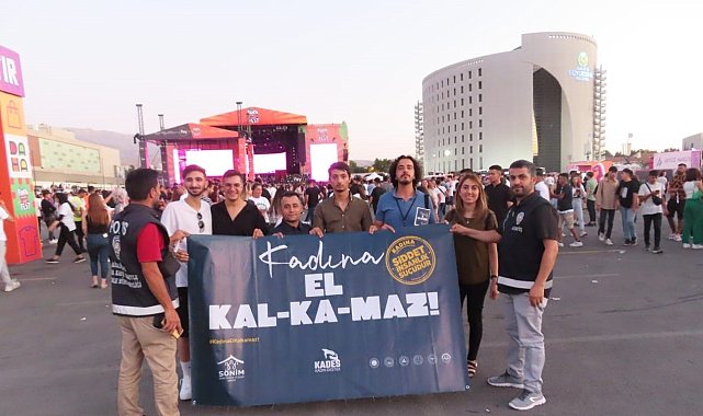 Polis konserde kadına şiddete dikkat çekti