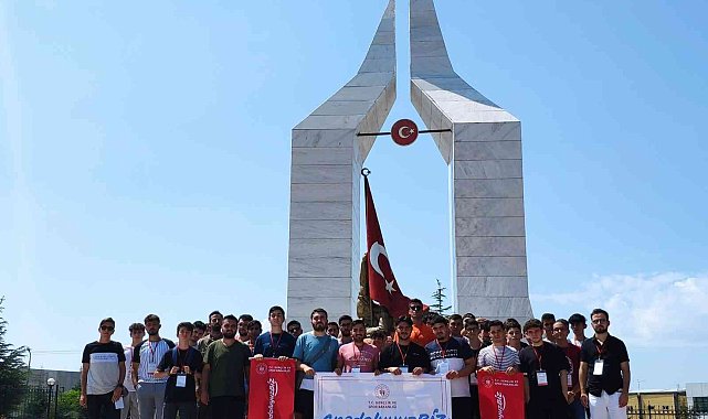 "Anadoluyuz Biz" projesi ile Sinoplu gençler Eskişehir'i gezdi