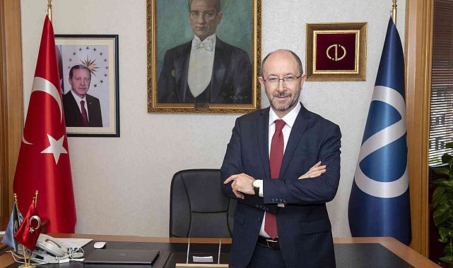 Rektör Erdal'dan 'hoş geldiniz' mesajı
