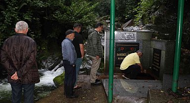Rize'de sağlıksız çıkan ılıca suyundan su içmek için kuyruğa girdiler