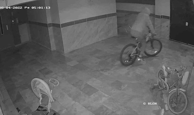 Sahte plakalı bisiklet hırsızı 'pes' dedirtti