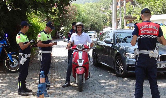 Sakin Kent'te Jandarmadan 'Huzur ve Güven' uygulaması