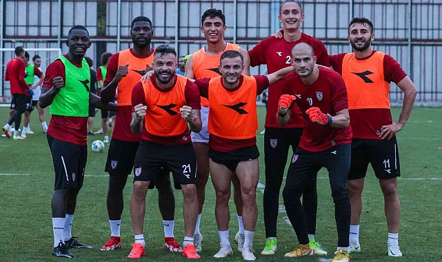Samsunspor'da 30 futbolcunun lisansı çıkarıldı