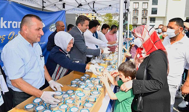Sancaktepe Belediyesinden aşure ikramı