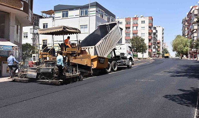 Siirt'te asfalt çalışmaları devam ediyor