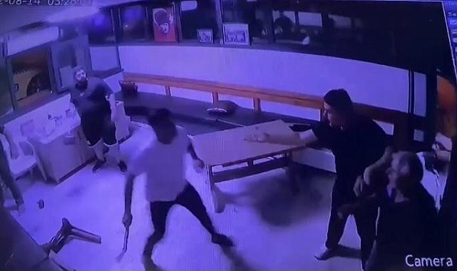 Şile'de gece nöbetindeki taksiciye öldüresiye dayak kamerada
