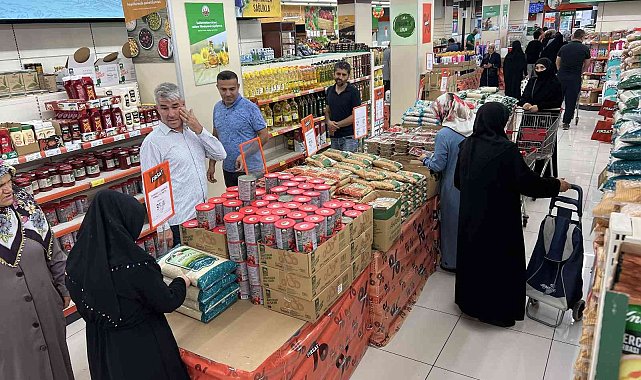 Tarım Kredi Kooperatif marketlerinde indirimli ürünler tüketicilerle buluştu