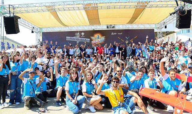 Teknofest'te DPÜ Karanda İHA takımı şampiyon oldu