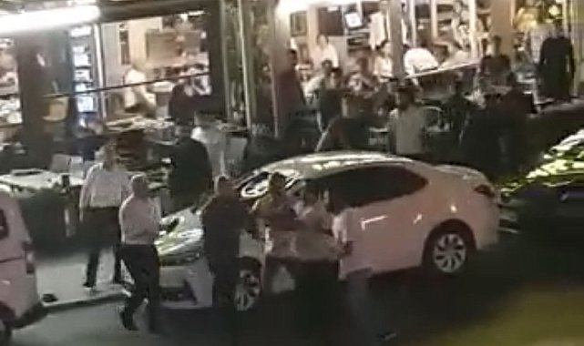 Ünlü işkembecide "yanlış sipariş" kavgası kamerada