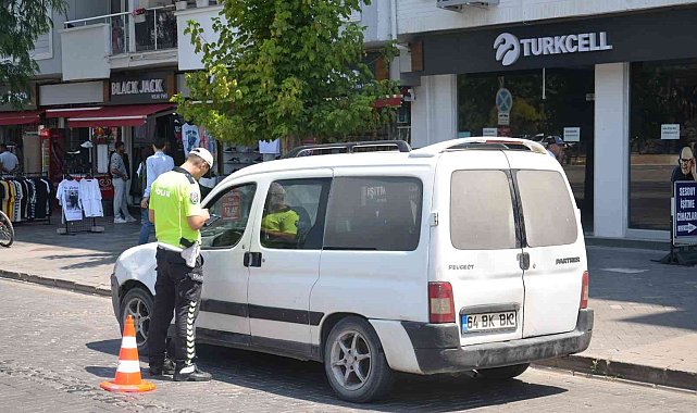 Uşak'ta bin 229 sürücüye para cezası kesildi