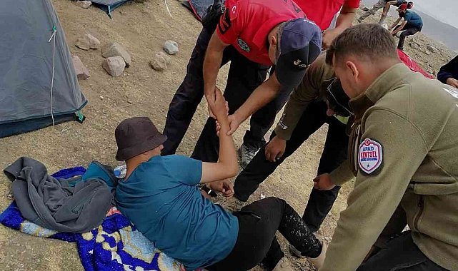 Yaralı dağcının imdadına JAK yetişti