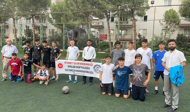 Yaz Kuran Kursu öğrencileri futbol turnuvasında buluştu