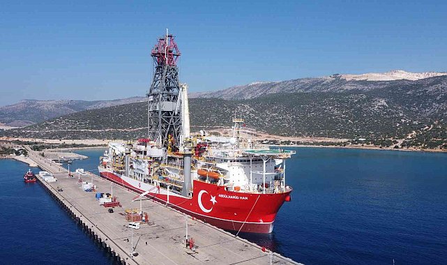 Abdülhamid Han gemisi Taşucu Limanı'na geri geldi
