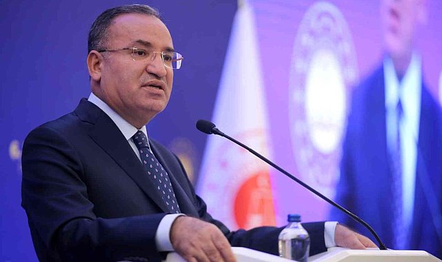 Adalet Bakanı Bozdağ: "İstinaf faaliyete geçmeseydi, Yargıtay'ın önündeki dosya sayısı 5 milyondu"