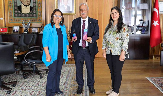 ATATBAM Danışmanlığında üretilen ilk ürün: Iğdır'a özgü kızıl gül suyu