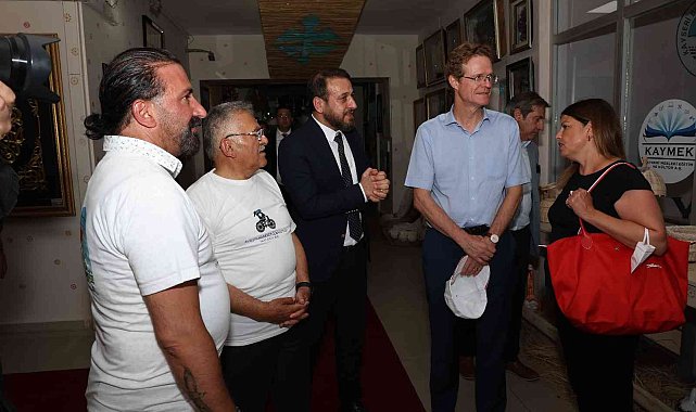 Avrupalı misafirler KAYMEK'in sergisini gezdi