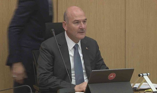 Bakan Soylu, 81 ilin emniyet müdürleri ile VKS toplantısı gerçekleştirdi