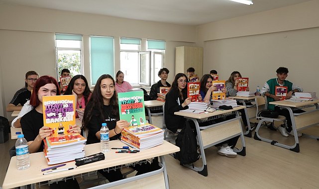 Başkan Demirtaş'tan İLKEM'li öğrencilere eğitim seti desteği