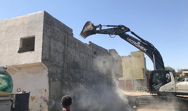 Batman'da yıkım kararı alınan son bina da yıkıldı