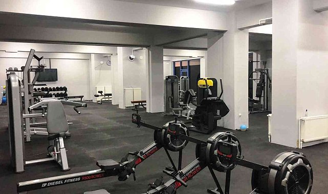 Belediye spor salonu hizmete açıldı