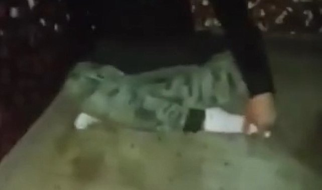 Beykoz'da cami hoparlöründen seslenen gençleri mahalleli yakaladı