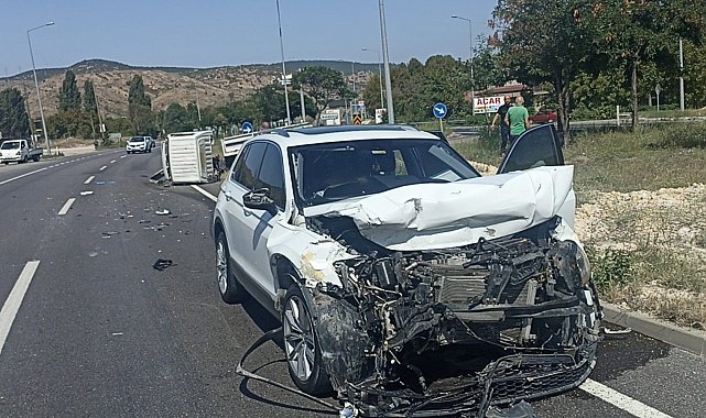 Bilecik'te otomobil ile kamyonetin çarpışması sonucu 1 kişi yaralandı