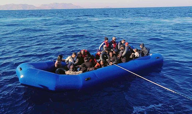 Datça'da 48 göçmen kurtarıldı, 29 göçmen yakalandı