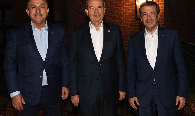 Dışişleri Bakanı Çavuşoğlu, KKTC Cumhurbaşkanı Tatar'la görüştü