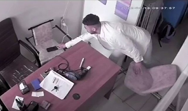 Esenyurt'ta cep telefonu hırsızlığı kamerada