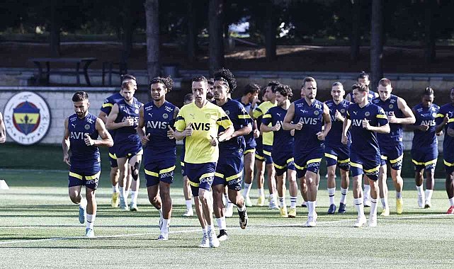 Fenerbahçe, 3 ismi listeye almadı!