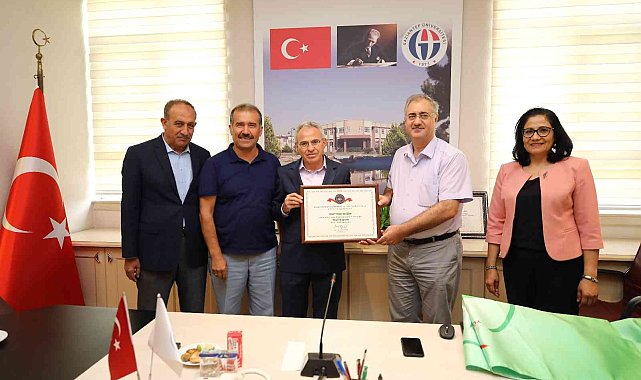 GAÜN'de engelsiz üniversite bayrakları dalgalanmaya devam ediyor