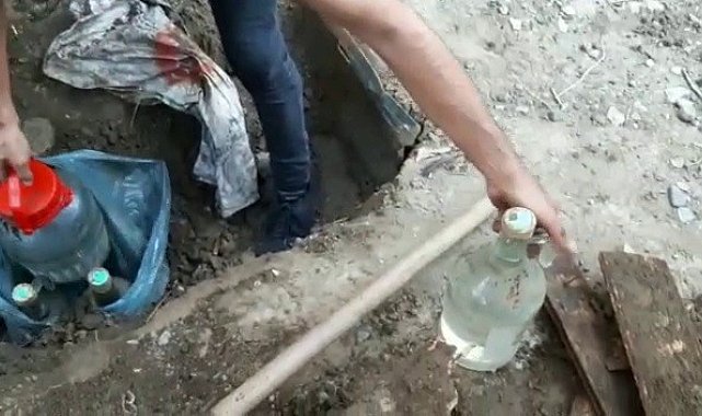 Hatay'da 2 bin 210 litre sahte rakı ele geçirildi