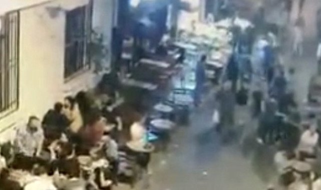 İstanbul'da cinayetle biten bıçaklı kavga kamerada: 8 yerinden bıçaklanarak öldürüldü