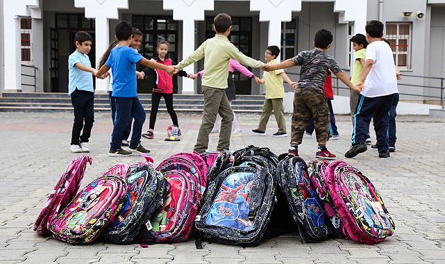 Kağıthane'de 20 bin öğrenciye eğitim yardımında bulunuldu