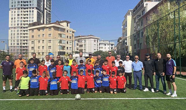 Kartal Belediyesi'nden futbolun efsane ismi Metin Oktay'a vefa turnuvası