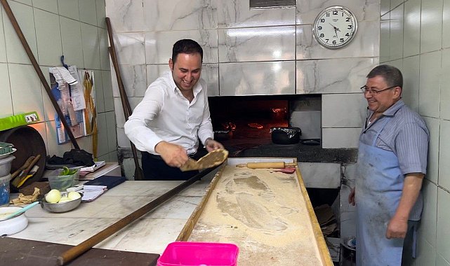 Kaymakam esnafın ısrarını kırmayarak pide pişirdi