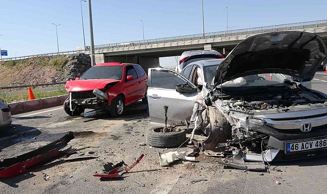 Kayseri'de 4 araçlı zincirleme kaza: 4 yaralı