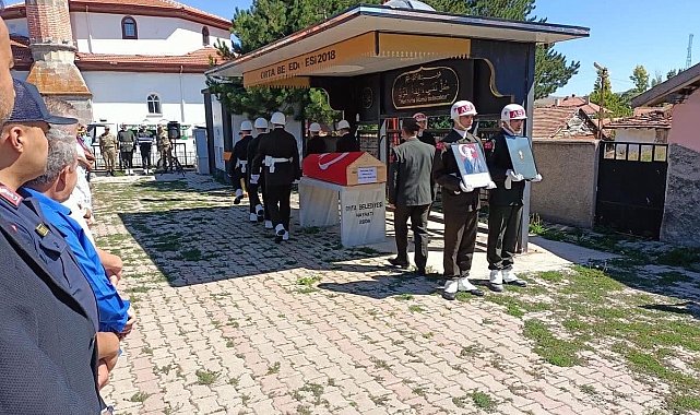 Kıbrıs gazisi son yolculuğuna uğurlandı