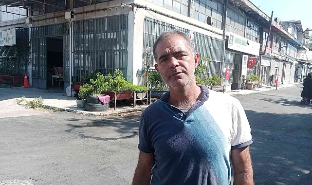 Kiralık ev bulamadı, dükkana yerleşti