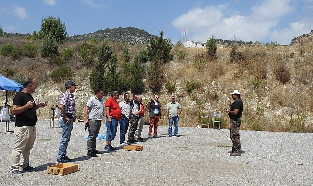 Mersin'de orman personeline silah eğitimi verildi